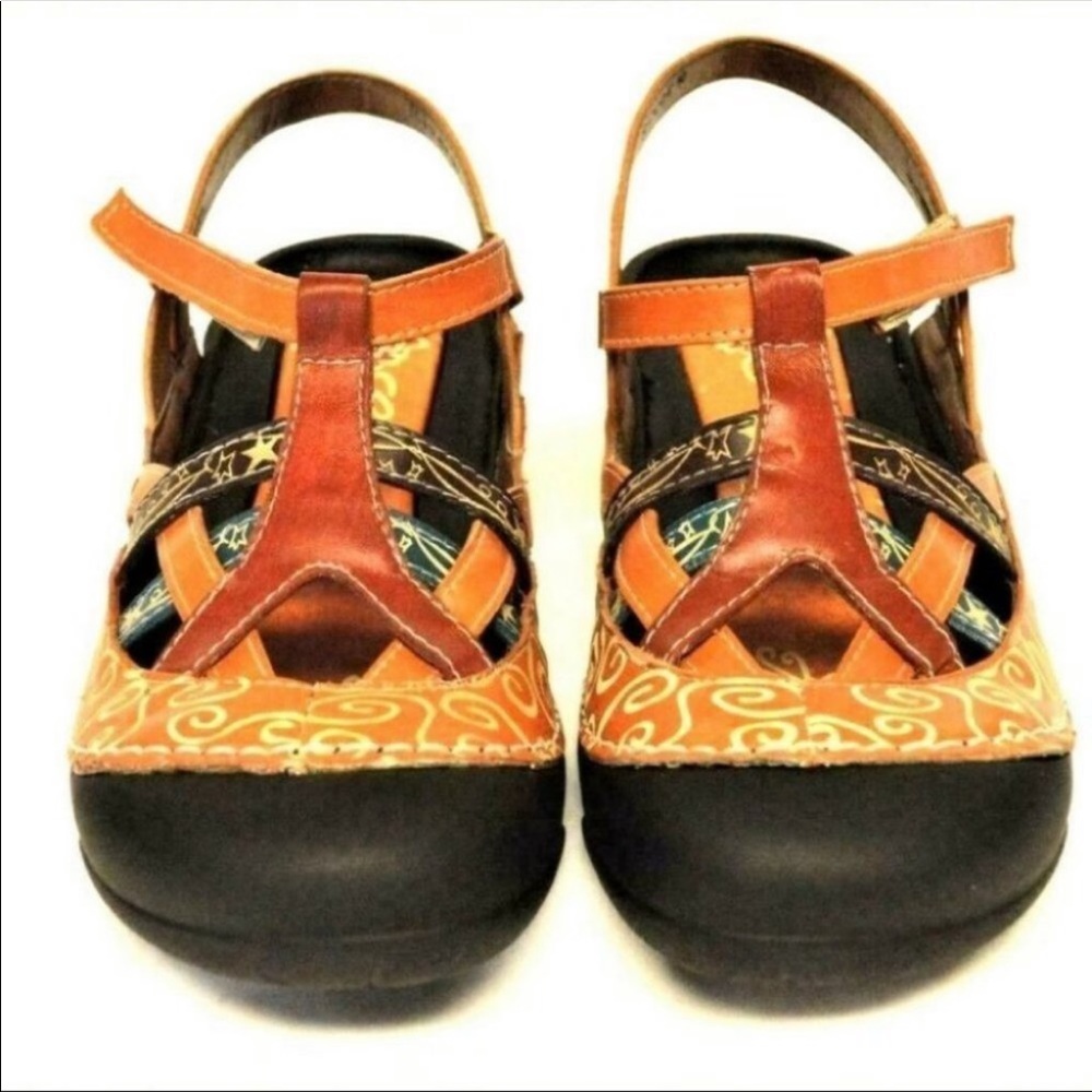 NEW Corkys Elite Women 10 River Sandals Amber